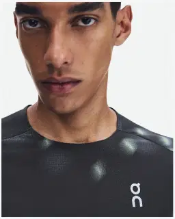 On Running Performance-T Lumos Homme – 4/5
