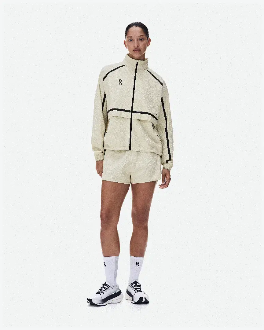 On Running Performance Volt Jacket W - Women (26) au meilleur prix !