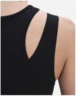 On Running Studio Asymmetric Crop Femme – 5/5