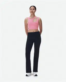 On Running Studio Asymmetric Crop Femme – 1/5