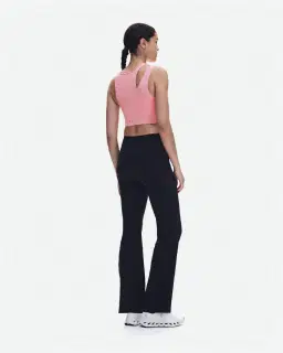 On Running Studio Asymmetric Crop Femme – 3/5