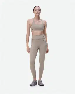 On Running Studio Bra Femme – 1/5