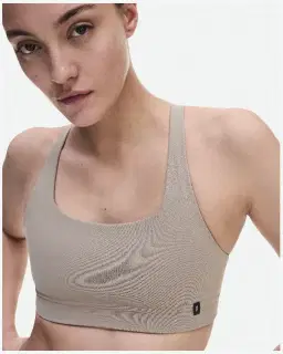 On Running Studio Bra Femme – 4/5