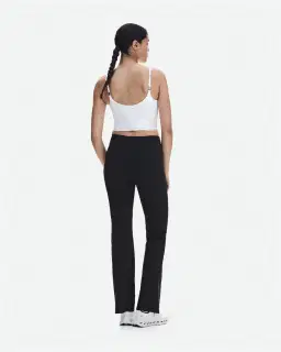 On Running Studio Crop Femme – 3/5