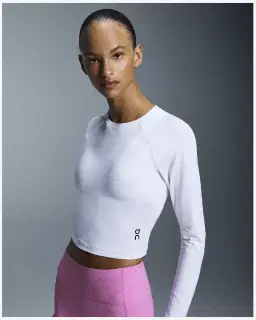 On Running Studio Long-T Crop Femme – 3/5