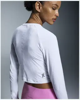 On Running Studio Long-T Crop Femme – 4/5