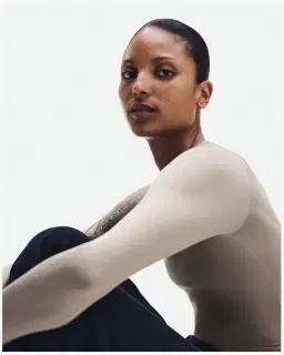 On Running Studio Long-T Crop Femme – 4/5