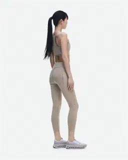 On Running Train Tights 7/8 Femme – 3/5