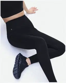 On Running Train Tights Femme – 4/5