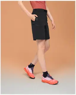 On Running Trek Short Femme – 2/5