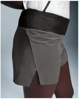 On Running Ultra Shorts Femme – 4/5