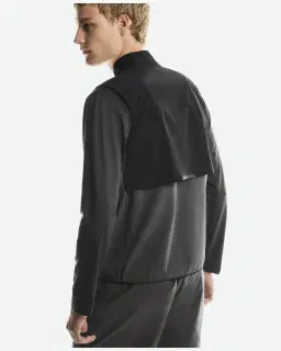 On Running Weather Vest Homme – 4/5