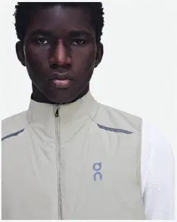 On Running Weather Vest Homme – 4/5
