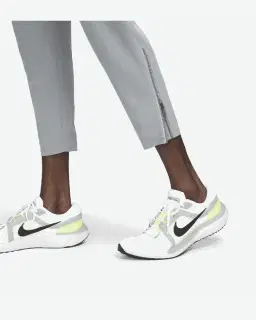 Pantalon tissé Dri-FIT Nike Phenom Homme – 4/4
