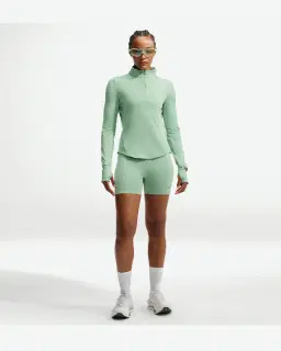 Pull 1/4 zip anti-UV Dri-FIT Nike Swift Femme – 4/4