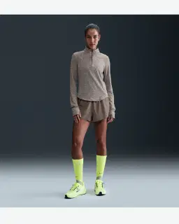 Pull 1/4 zip anti-UV Dri-FIT Nike Swift Femme – 4/4
