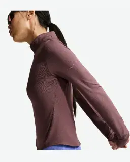 Pull 1/4 zip anti-UV Dri-FIT Nike Swift Femme – 3/4
