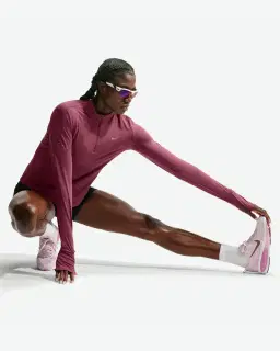 Pull 1/4 zip anti-UV Dri-FIT Nike Swift Femme – 3/4