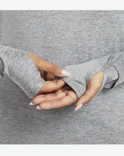 Pull 1/4 zip avec protection UV Nike Swift Femme – 4/4