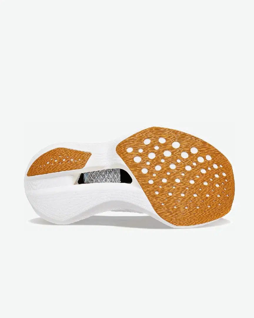 Saucony Endorphin Elite M - S20768-13 (1) au meilleur prix !