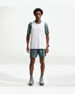 Short 13 cm 2-en-1 Dri-FIT Nike Miler Homme – 1/4