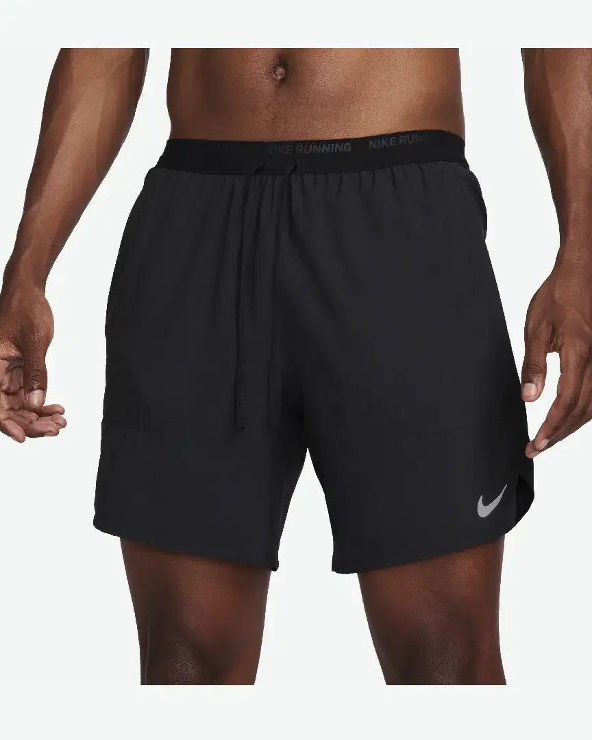 Short 2-En-1 18 Cm Dri-Fit Nike Stride M - DM4759-010 (1) au meilleur prix !