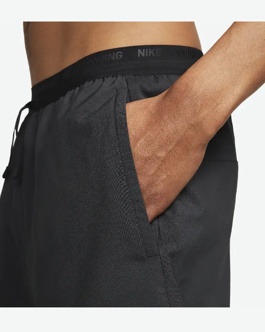 Short 2-En-1 18 Cm Dri-Fit Nike Stride M - DM4759-010 (3) au meilleur prix !