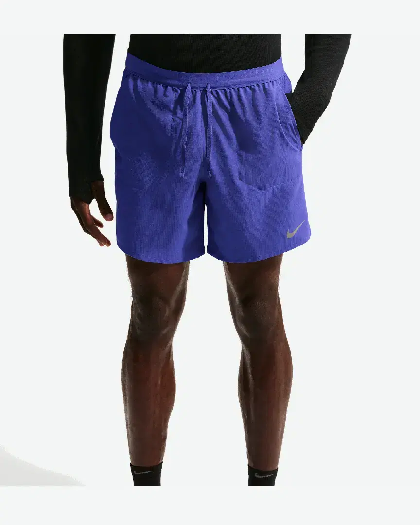 Short 2-En-1 18 Cm Dri-Fit Nike Stride M - IF2036-430 (1) au meilleur prix !