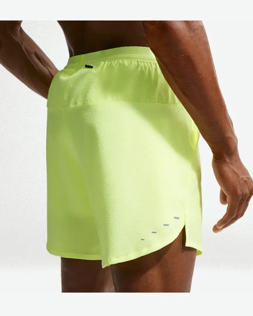 Short 2-En-1 18 Cm Dri-Fit Nike Stride M - IF2036-737 (2) au meilleur prix !