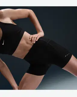Short ajusté taille haute avec poches 10 cm Nike Swift Femme – 2/4
