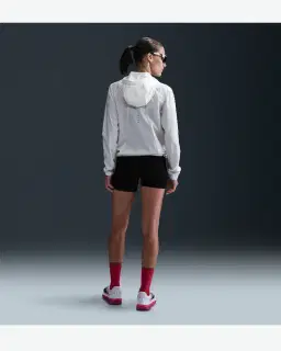 Short ajusté taille haute avec poches 10 cm Nike Swift Femme – 4/4