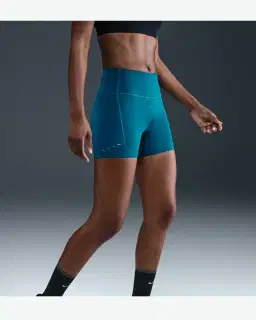 Short ajusté taille haute avec poches 10 cm Nike Swift Femme – 2/4
