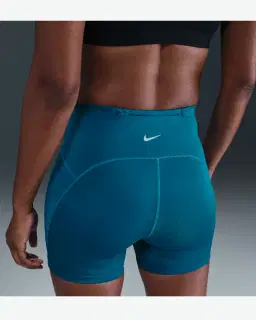 Short ajusté taille haute avec poches 10 cm Nike Swift Femme – 3/4