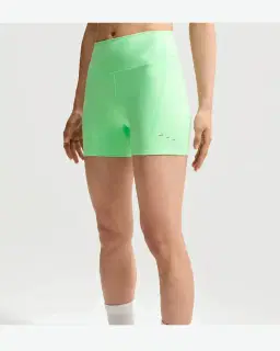 Short ajusté taille haute avec poches 10 cm Nike Swift Femme – 2/4