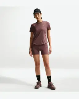 Short ajusté taille haute avec poches 10 cm Nike Swift Femme – 1/4