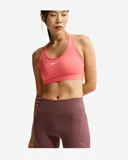 Short ajusté taille haute avec poches 10 cm Nike Swift Femme – 2/4