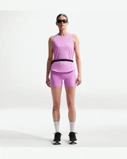 Short ajusté taille haute avec poches 10 cm Nike Swift Femme – 1/4