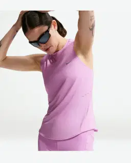 Short ajusté taille haute avec poches 10 cm Nike Swift Femme – 4/4