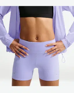 Short ajusté taille haute avec poches 10 cm Nike Swift Femme – 2/4