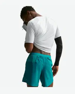Short avec sous-short intégré 18 cm Dri-FIT Nike Stride Homme – 3/4