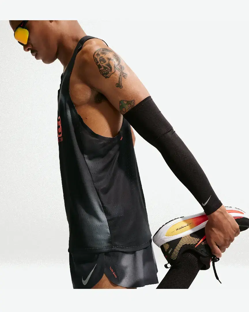 Short Avec Sous-Short Intégré 5 Cm Dri-Fit Adv Nike Aeroswift M - IR4445-010 (3) au meilleur prix !