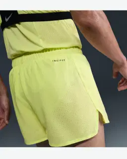 Short avec sous-short intégré 8 cm Dri-FIT Nike Fast Homme – 3/4
