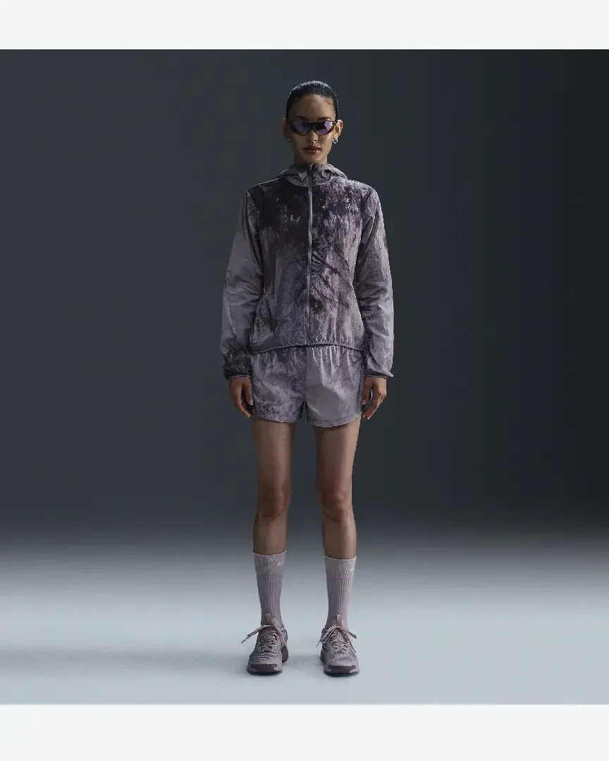 Short Repel taille mi-haute avec sous-short intégré 8 cm Nike Trail Femme