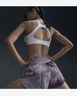 Short Repel taille mi-haute avec sous-short intégré 8 cm Nike Trail Femme – 3/4
