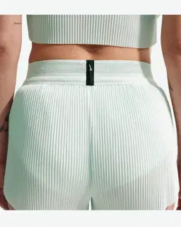 Short taille mi-haute avec sous-short intégré Dri-FIT ADV Nike AeroSwift 8 cm Femme – 3/4
