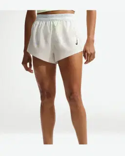 Short taille mi-haute avec sous-short intégré Dri-FIT ADV Nike AeroSwift 8 cm Femme – 2/4