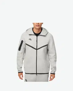 Sweatshirt à capuche Nike Homme NK TCH FLC FZ WR HOODIE Homme – 1/2