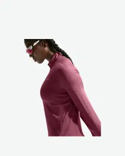 Tee-shirt à col roulé Nike Therma-FIT Swift Femme – 4/4