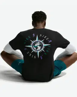 T-shirt à motif Nike Dri-FIT Homme – 2/4