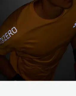t-shirt adidas de running adizero Homme – 4/4